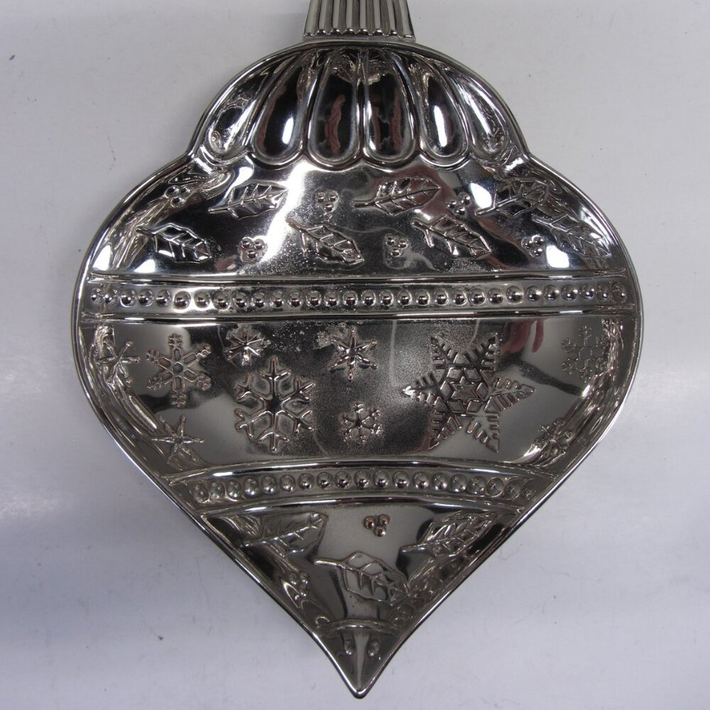 International Silver Co Ornament Shaped Candy Dish Trinket Tray Silver Plated